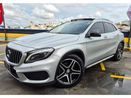 MERCEDES-BENZ GLA 250 2.0 16V TURBO GASOLINA SPORT 4P AUTOMÁTICO MERCEDES-BENZ GLA 250 2.0 16V TURBO GASOLINA SPORT 4P AUTOMÁTICO